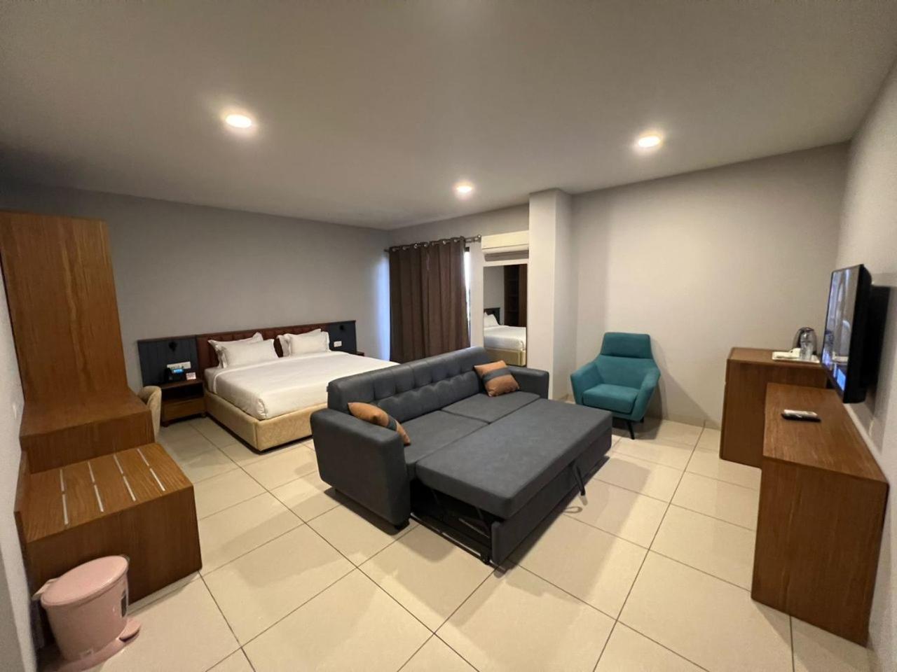 Hotel Golf Coast كينشاسا المظهر الخارجي الصورة